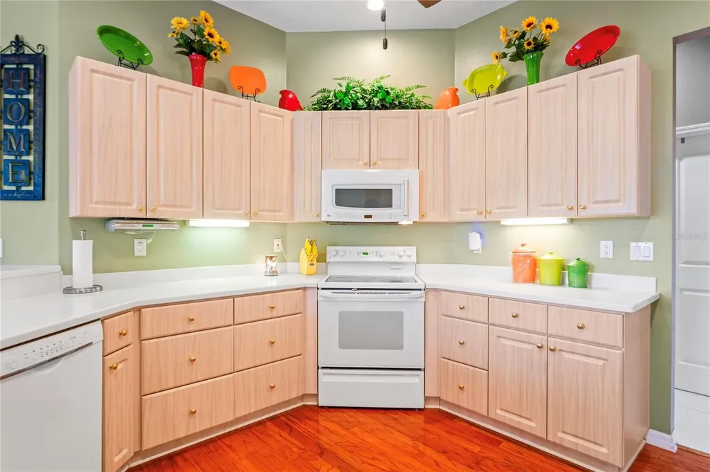 9272 Westshore Drive Weeki Wachee FL 34613