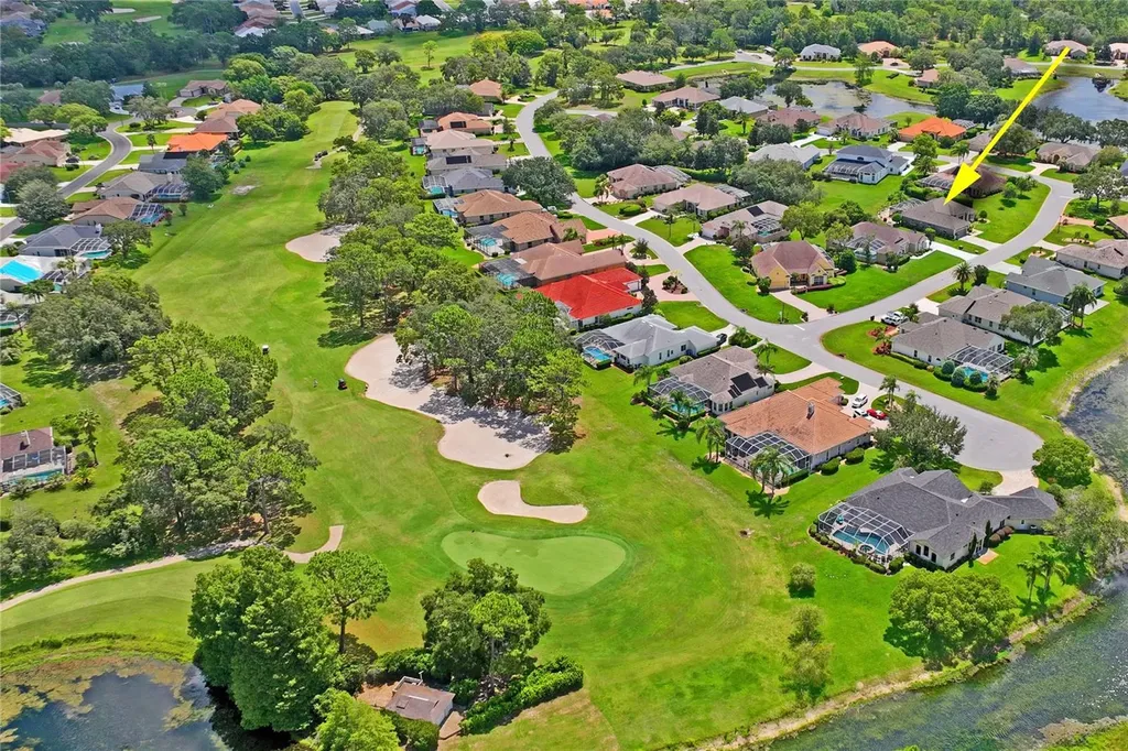 9272 Westshore Drive Weeki Wachee FL 34613