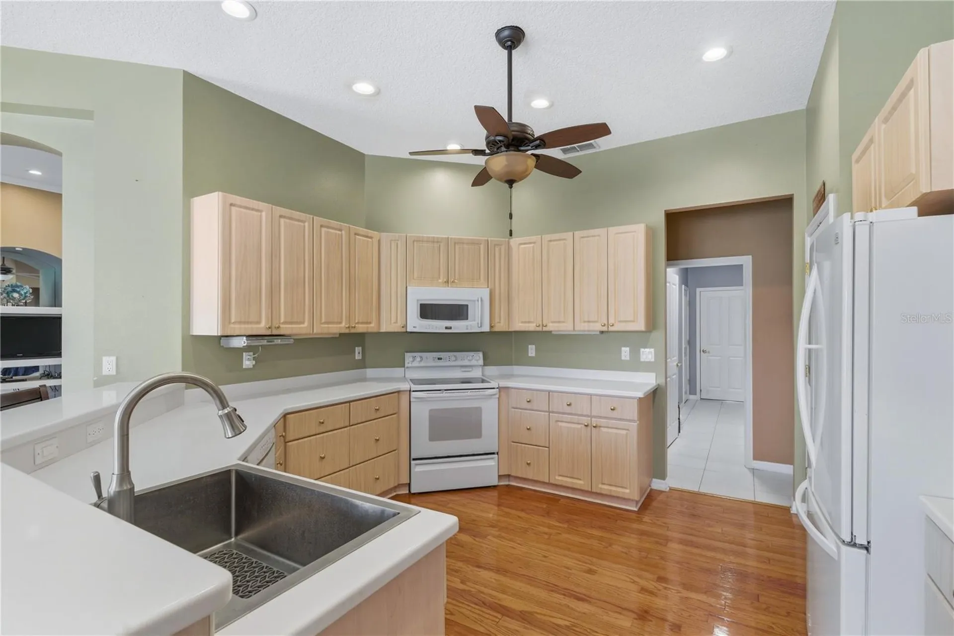 9272 Westshore Drive Weeki Wachee FL 34613