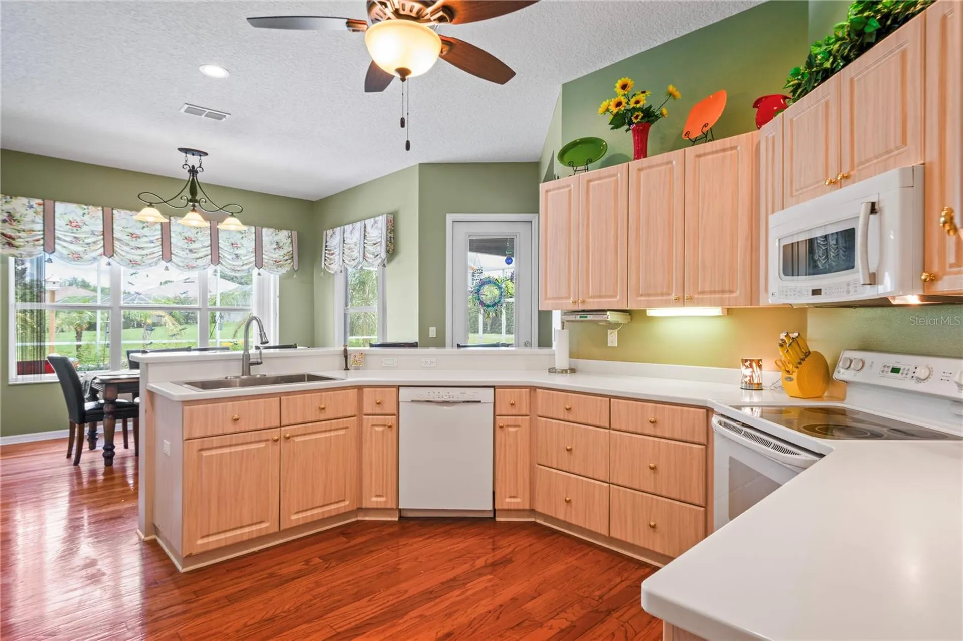 9272 Westshore Drive Weeki Wachee FL 34613