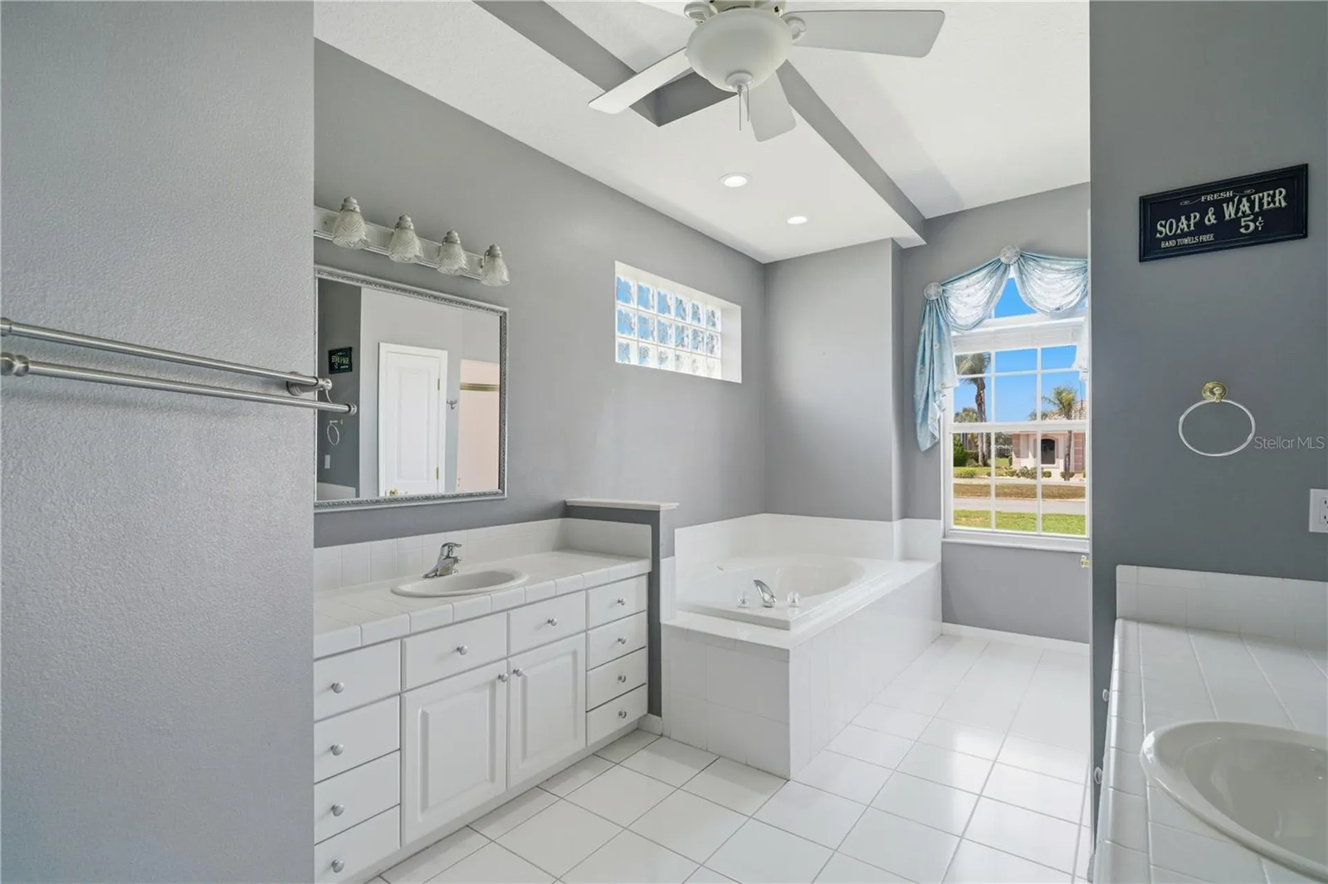 9272 Westshore Drive Weeki Wachee FL 34613