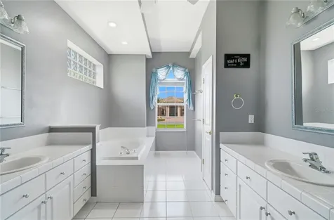9272 Westshore Drive Weeki Wachee FL 34613