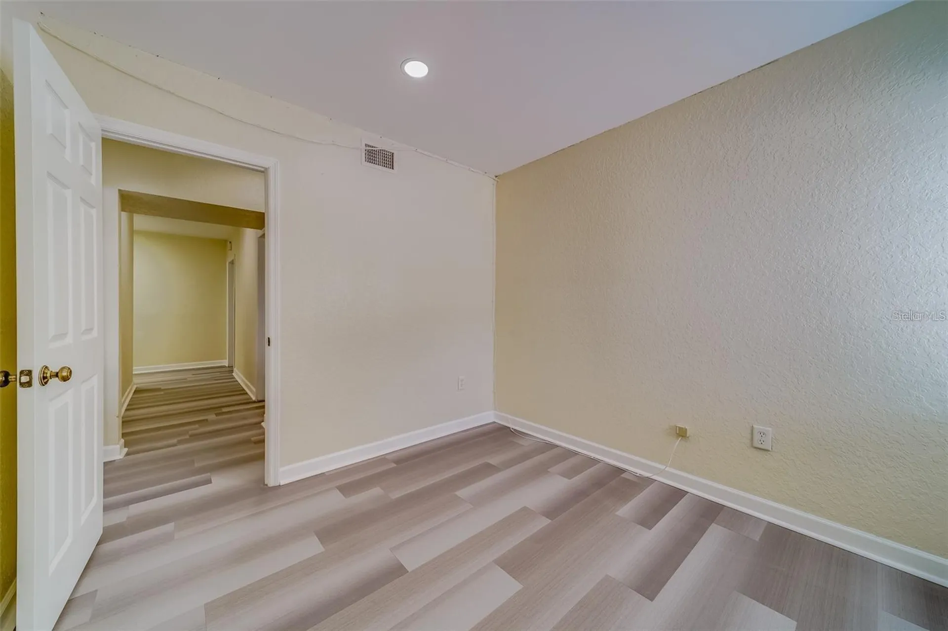 1275 Cleveland Street Clearwater FL 33755