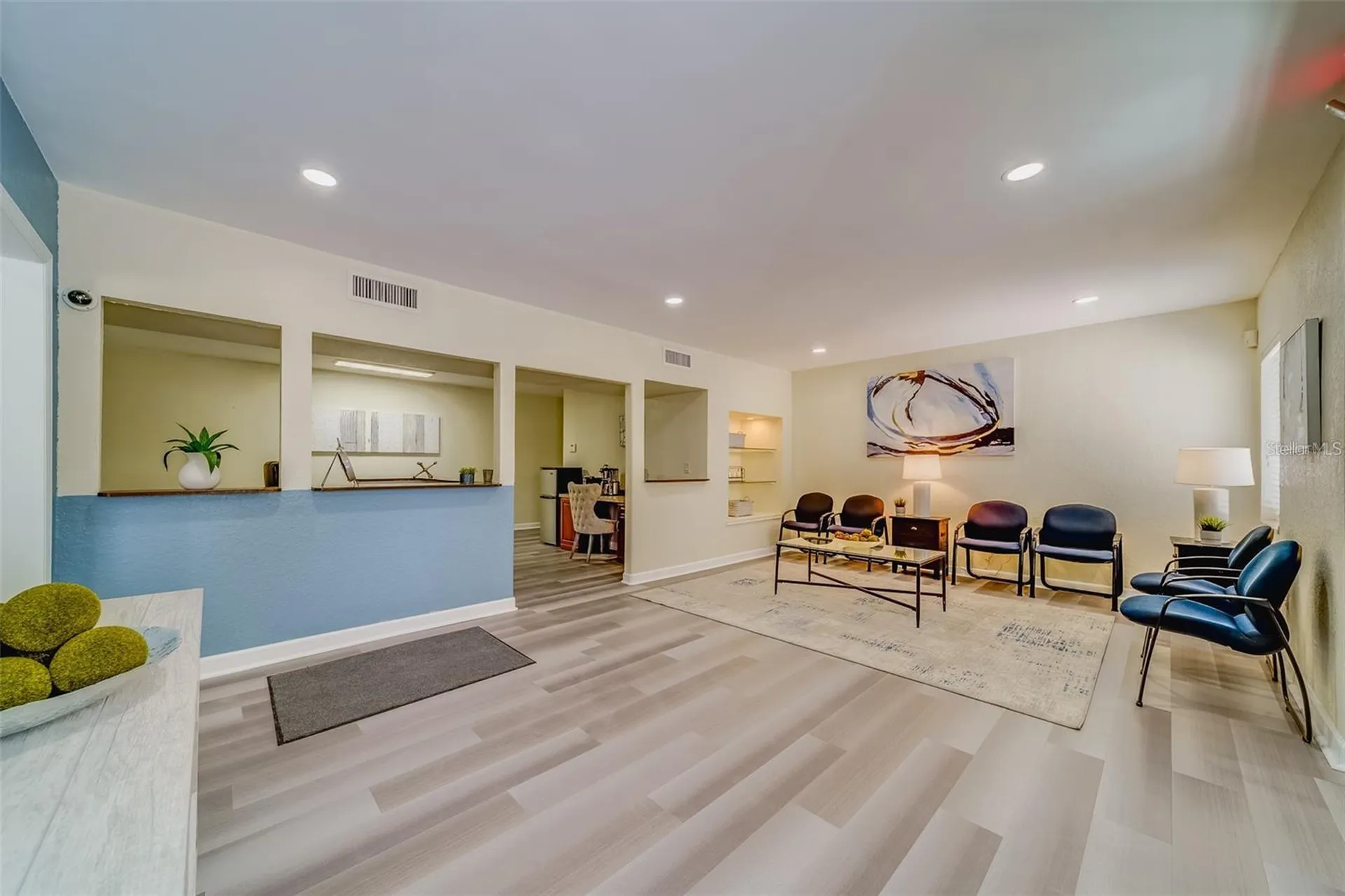 1275 Cleveland Street Clearwater FL 33755