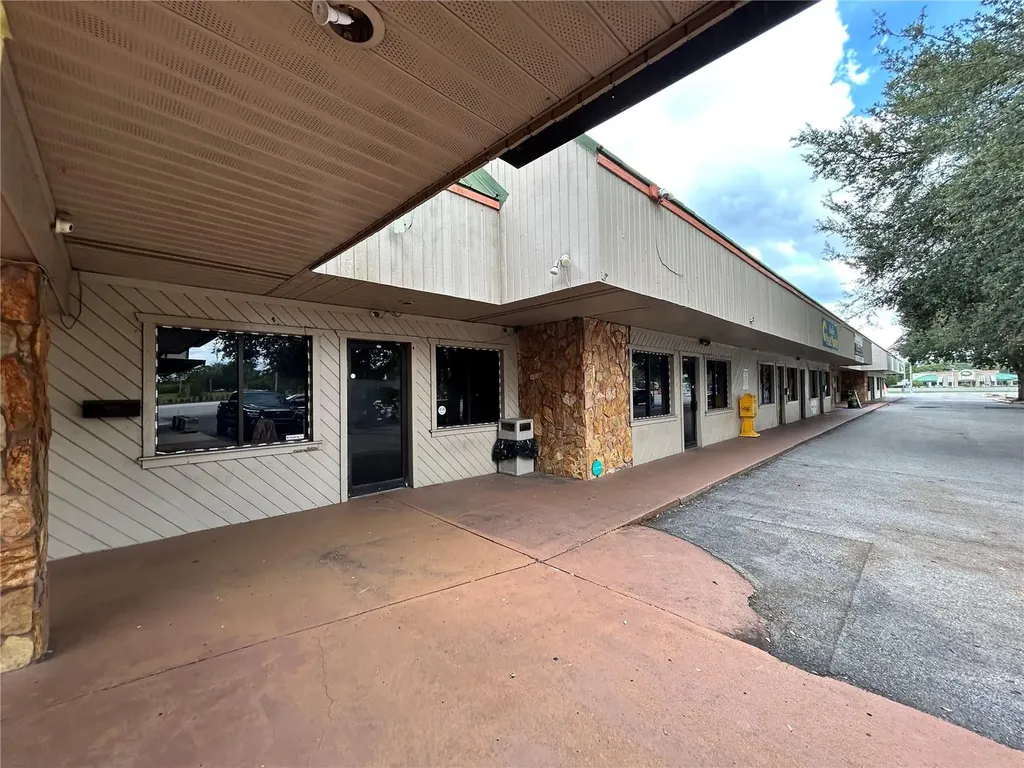 4656 Commercial Way Spring Hill FL 34606