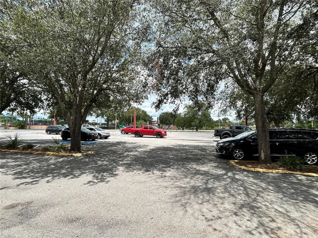 4656 Commercial Way Spring Hill FL 34606