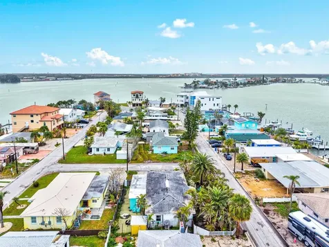 256 144th Avenue Madeira Beach FL 33708