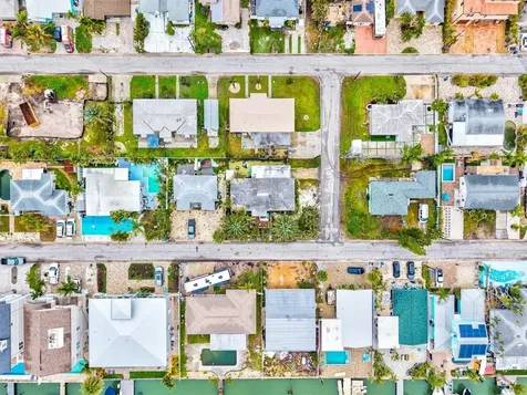 256 144th Avenue Madeira Beach FL 33708