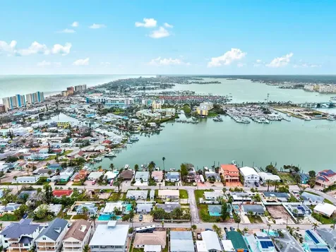 256 144th Avenue Madeira Beach FL 33708