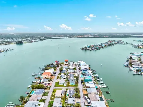 256 144th Avenue Madeira Beach FL 33708