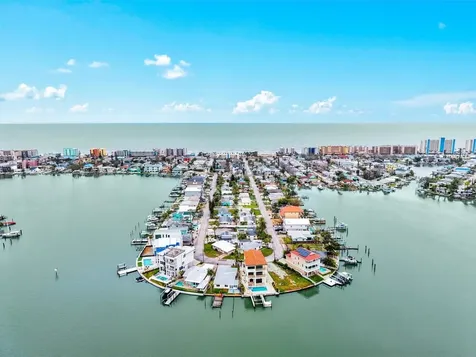 256 144th Avenue Madeira Beach FL 33708