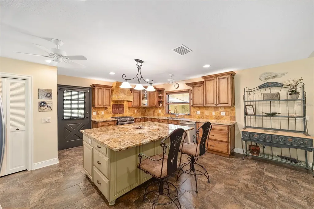 3200 NE 97th Street Road Anthony FL 32617