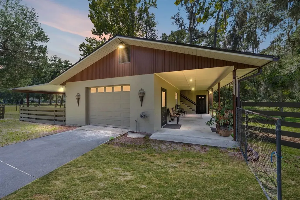 3200 NE 97th Street Road Anthony FL 32617