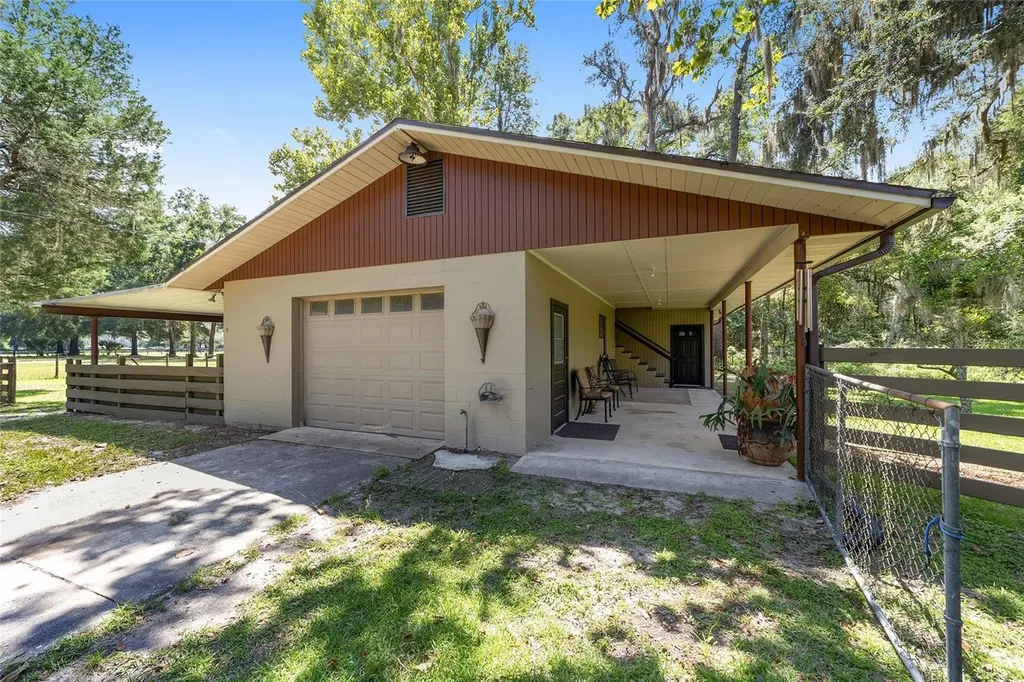 3200 NE 97th Street Road Anthony FL 32617
