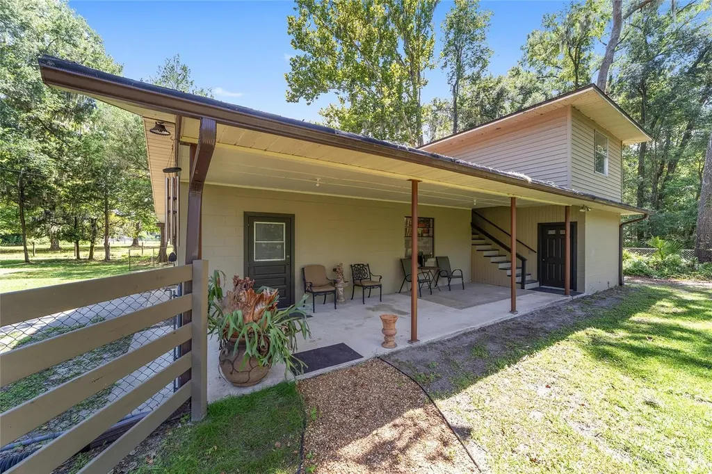 3200 NE 97th Street Road Anthony FL 32617