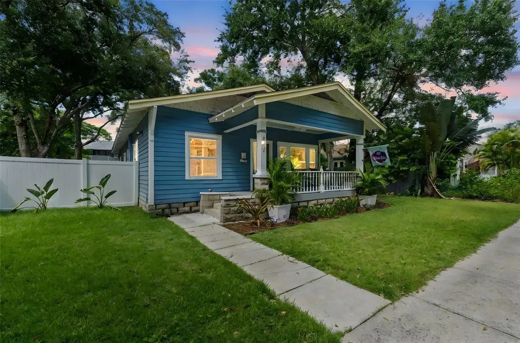 847 9th Avenue S St Petersburg FL 33701
