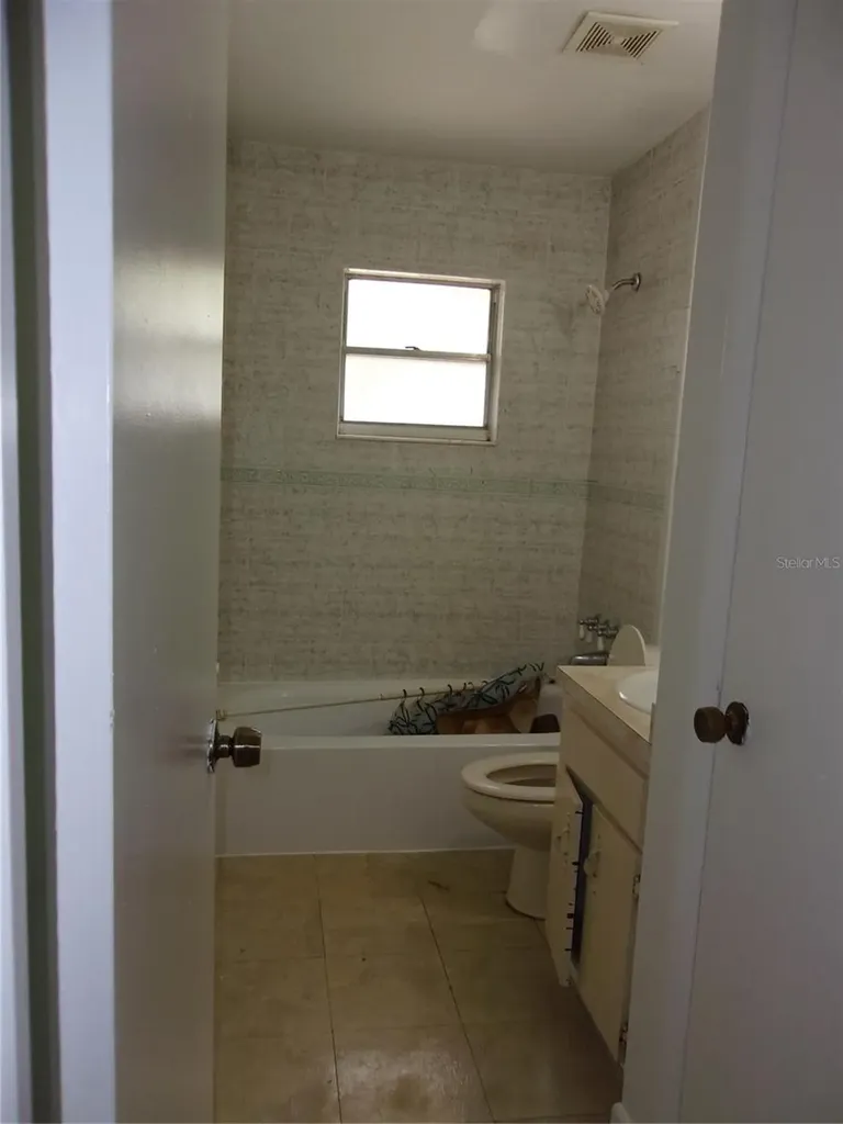 5700 NE 6th Place Ocala FL 34470