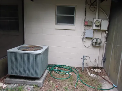 5700 NE 6th Place Ocala FL 34470