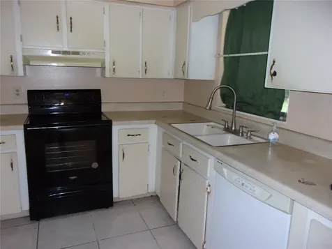 5700 NE 6th Place Ocala FL 34470