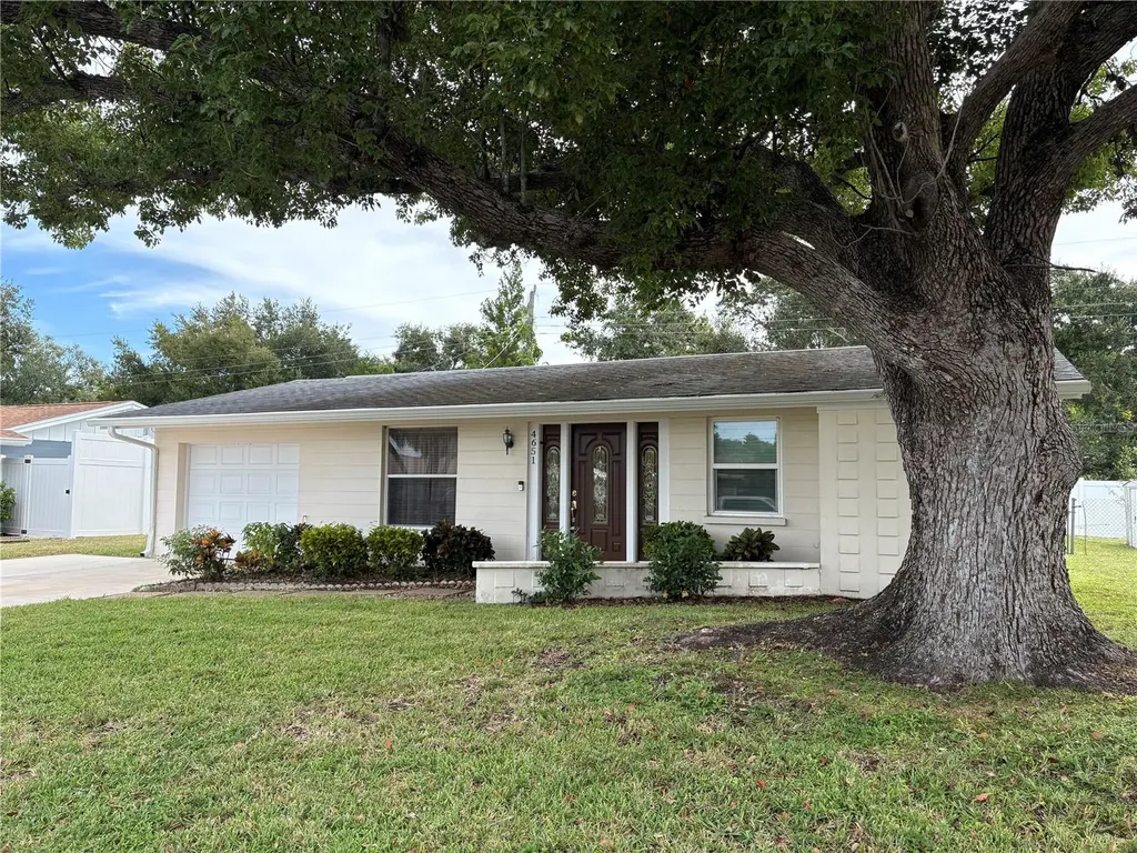 4651 Hunter Ridge Drive Sarasota FL 34233