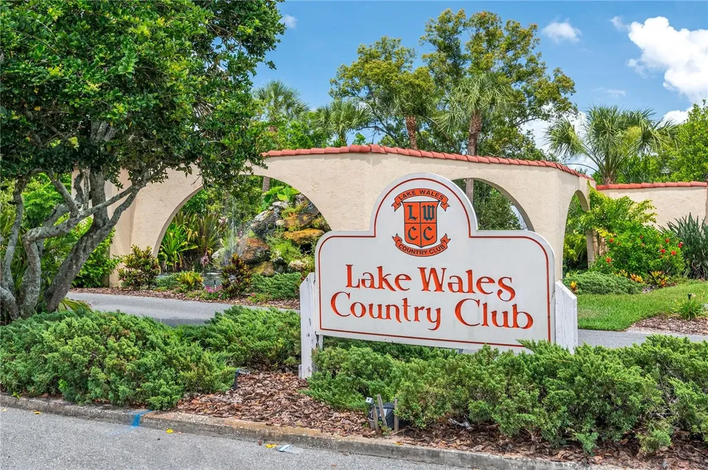 9201 Village Drive Lake Wales FL 33898