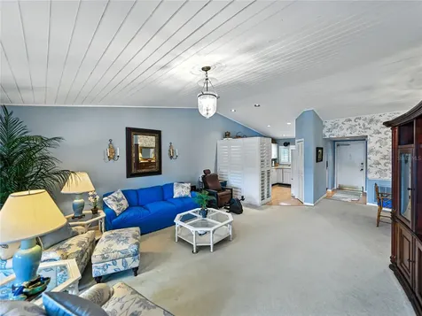 9201 Village Drive Lake Wales FL 33898
