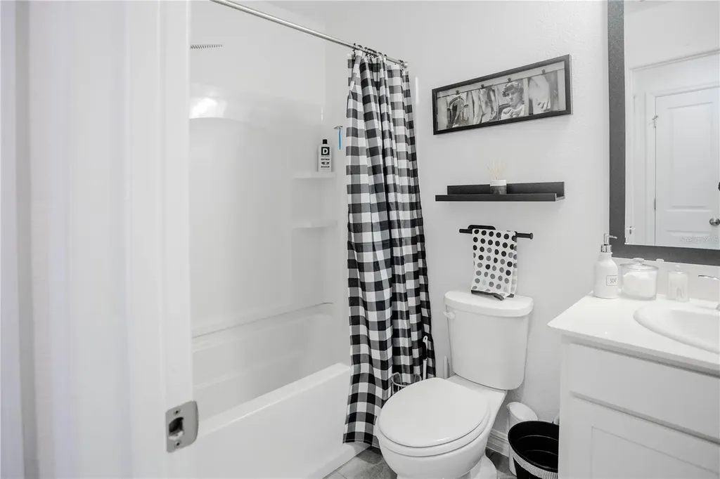 643 Belgrove Street Debary FL 32713
