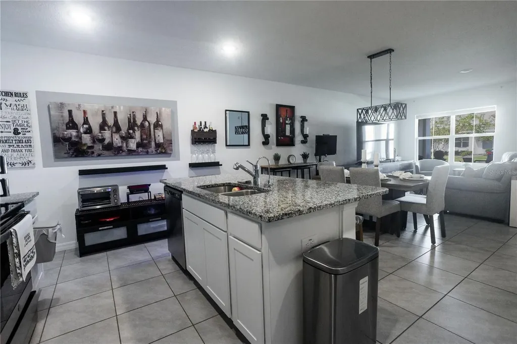643 Belgrove Street Debary FL 32713