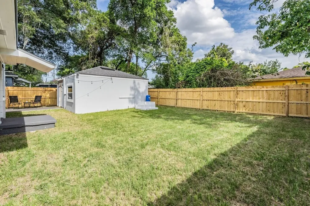 1803 E Frierson Avenue Tampa FL 33610