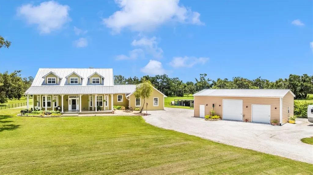 1901 Joshua Drive Sarasota FL 34240