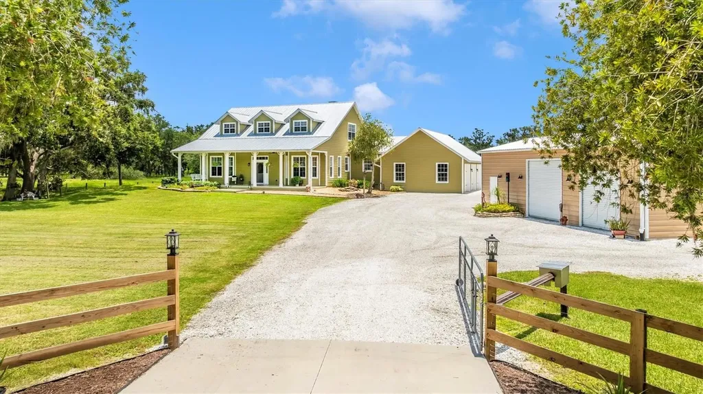 1901 Joshua Drive Sarasota FL 34240