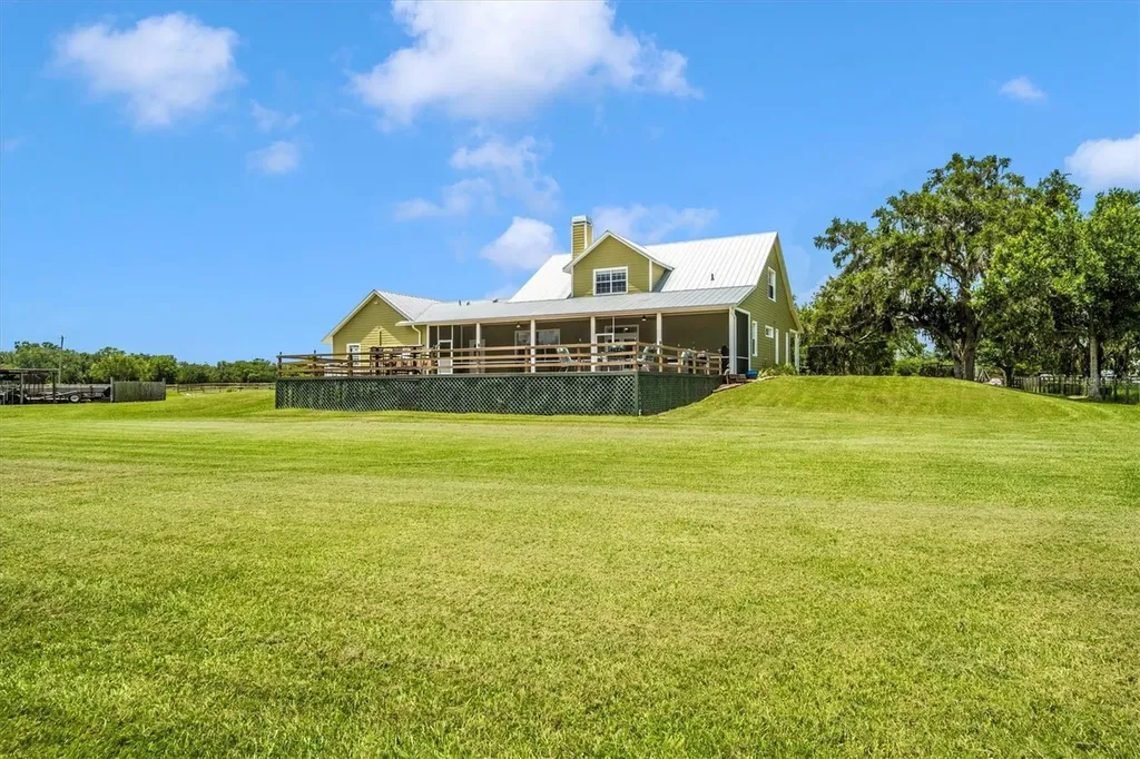 1901 Joshua Drive Sarasota FL 34240