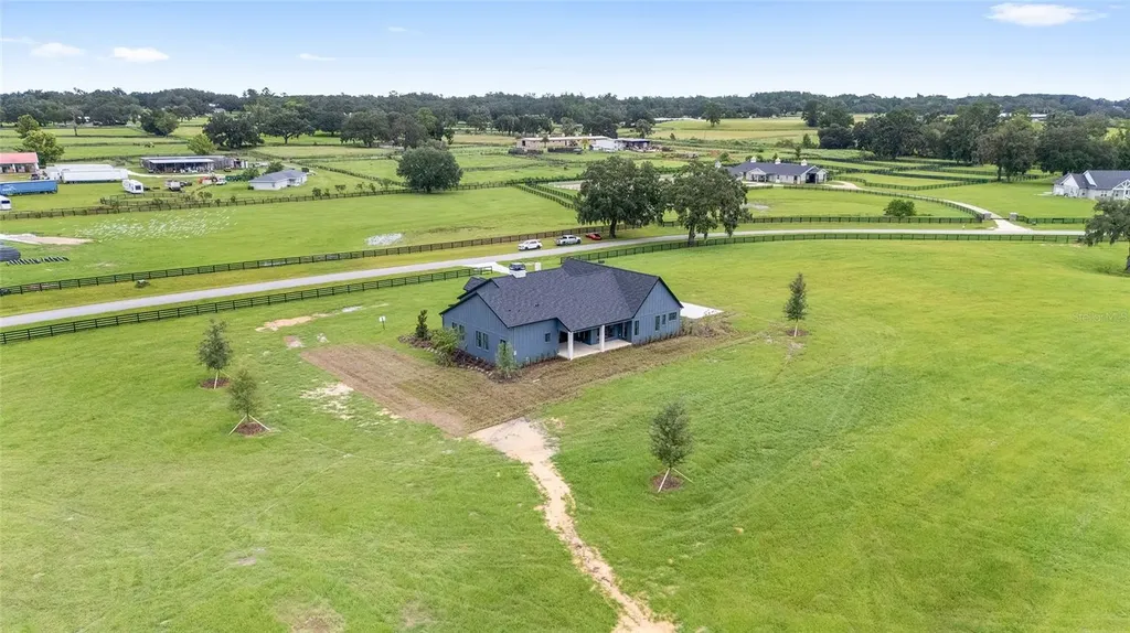 11324 NW 50 Lane Ocala FL 34482