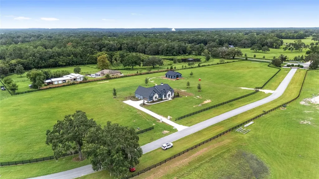 11324 NW 50 Lane Ocala FL 34482