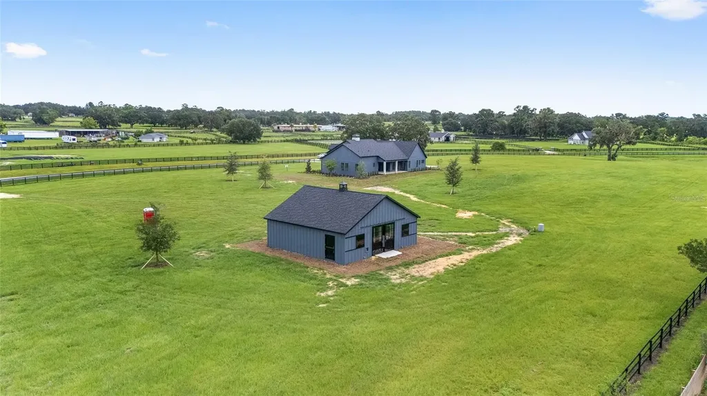 11324 NW 50 Lane Ocala FL 34482