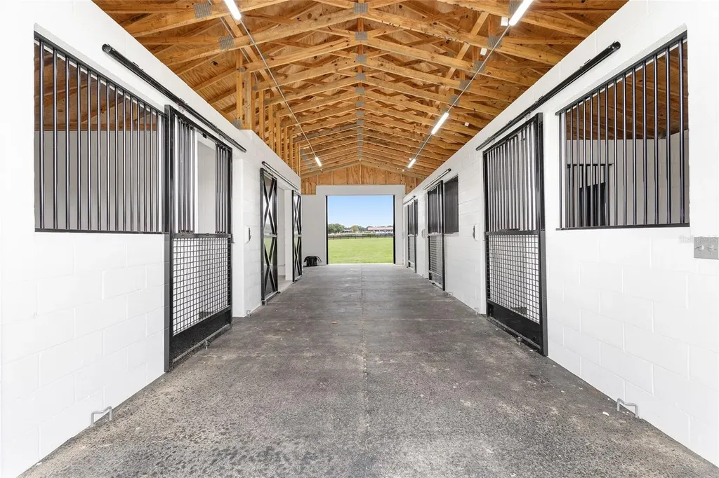 11324 NW 50 Lane Ocala FL 34482