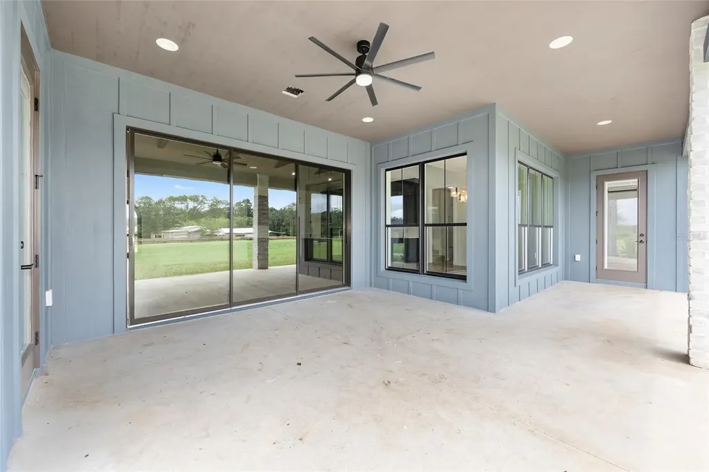 11324 NW 50 Lane Ocala FL 34482