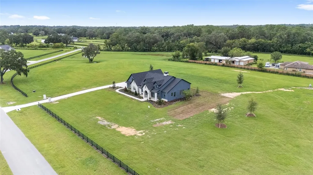 11324 NW 50 Lane Ocala FL 34482