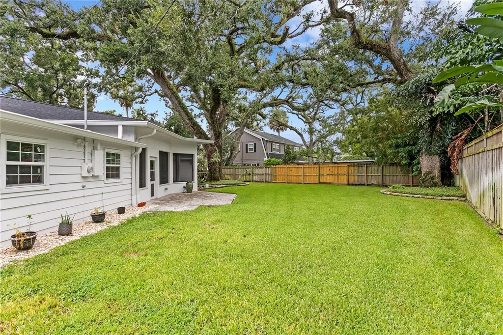 1206 S Suffolk Drive Tampa FL 33629