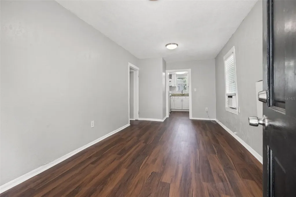 1040 19th Avenue N St Petersburg FL 33704