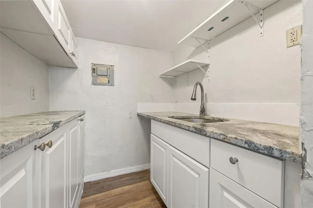 1040 19th Avenue N St Petersburg FL 33704