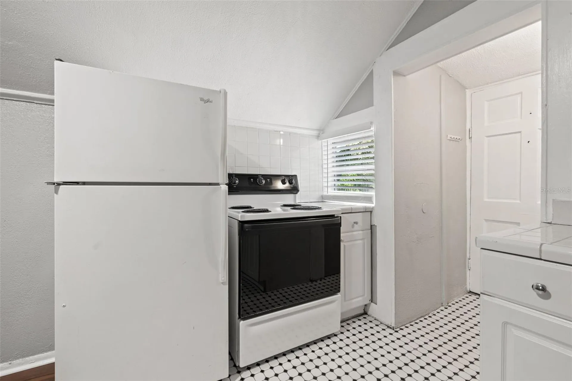 1040 19th Avenue N St Petersburg FL 33704