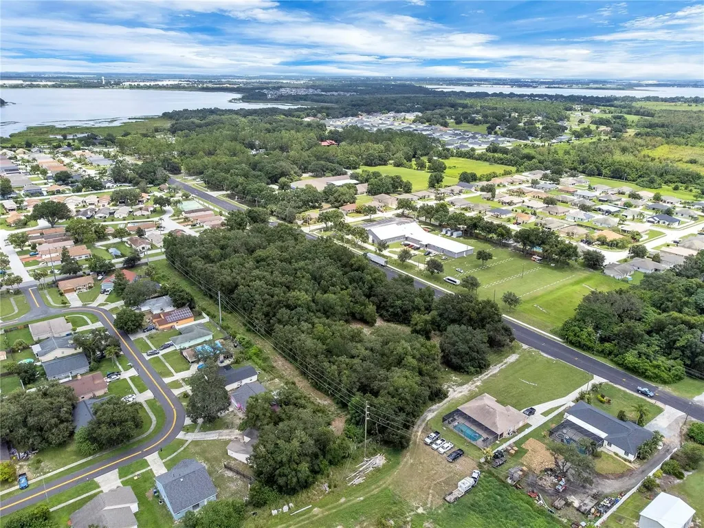 2400 Buckeye Road NE Winter Haven FL 33881