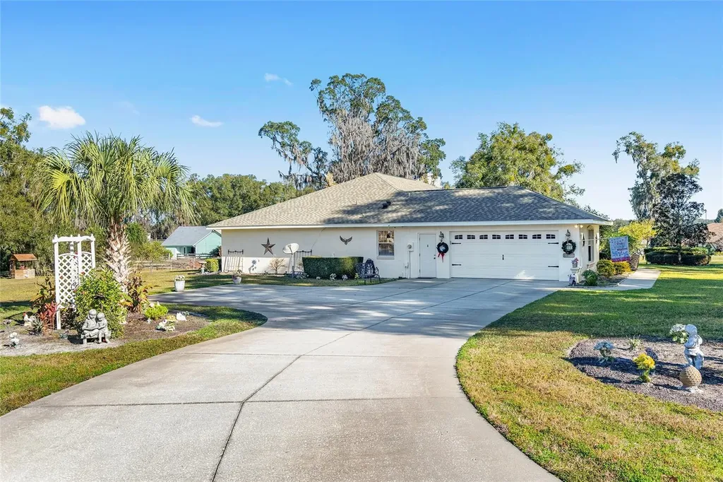 999 NE 120 Place Ocala FL 34479