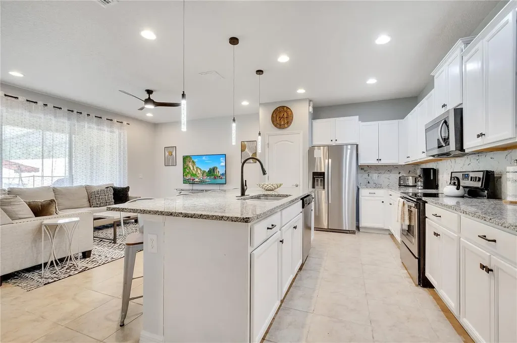 8827 Geneve Court Kissimmee FL 34747