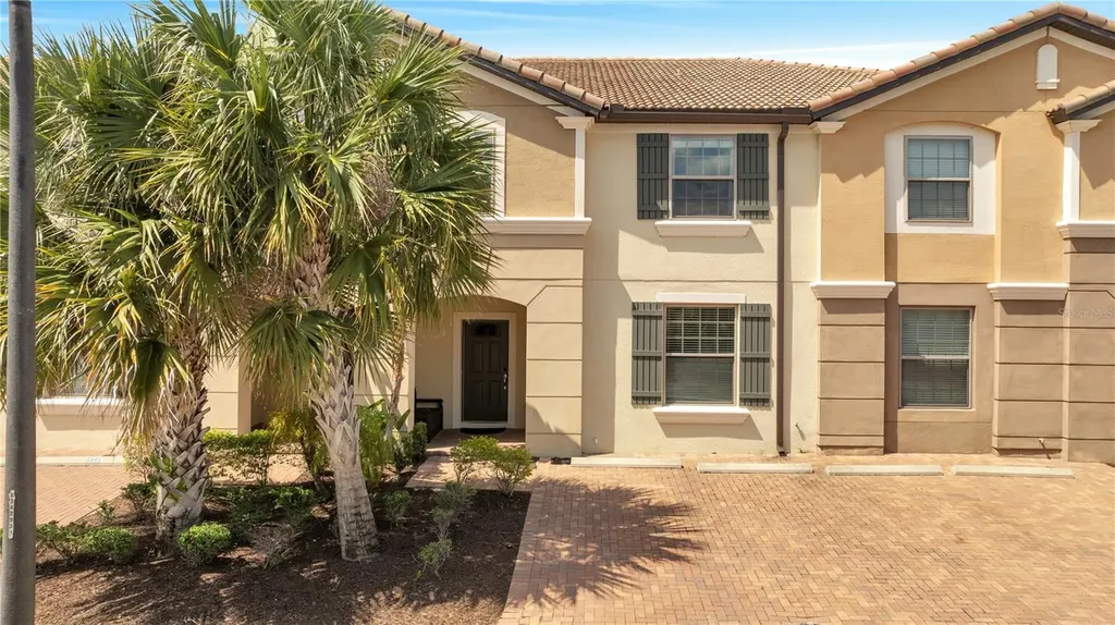 8827 Geneve Court Kissimmee FL 34747