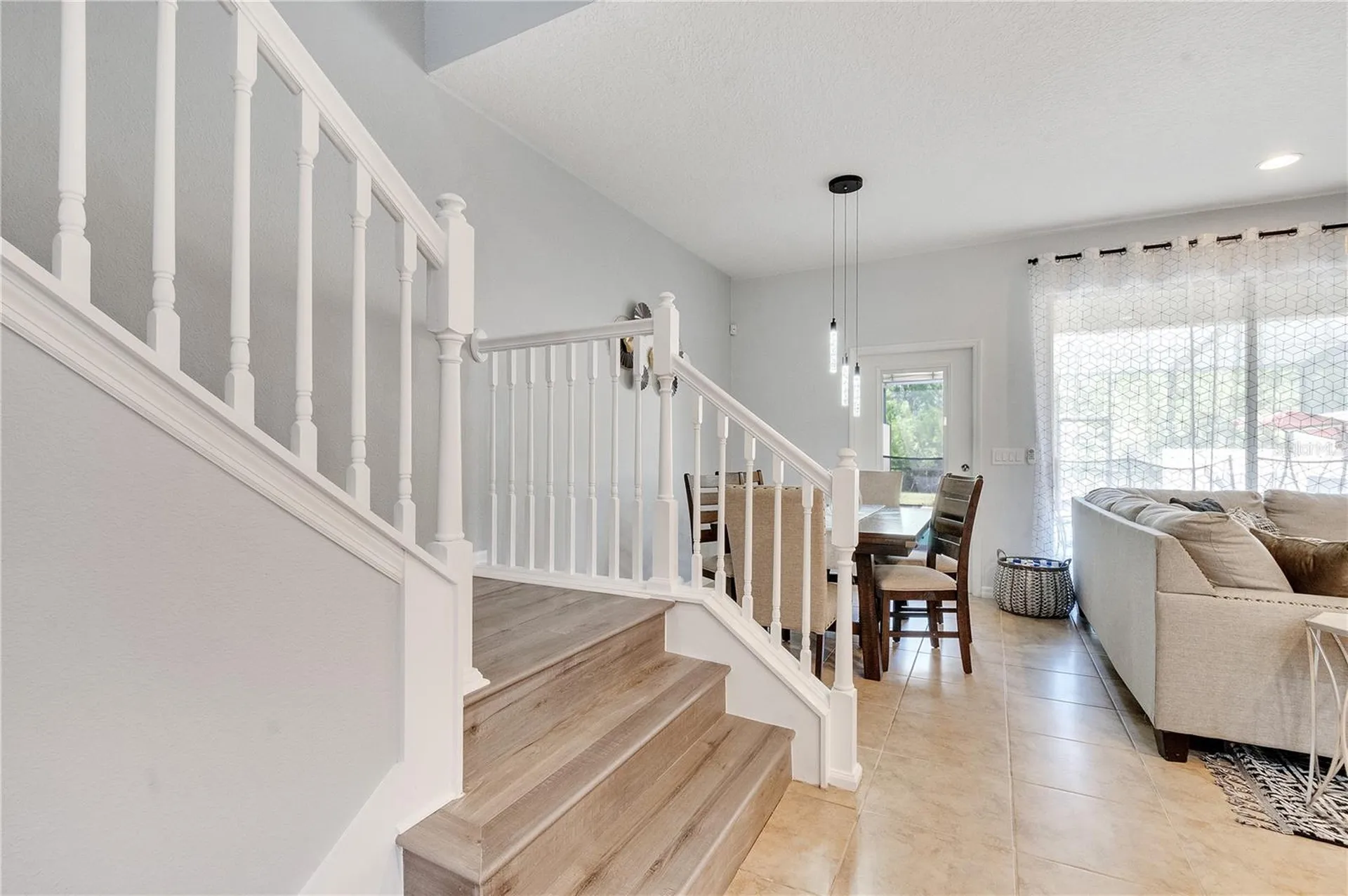 8827 Geneve Court Kissimmee FL 34747