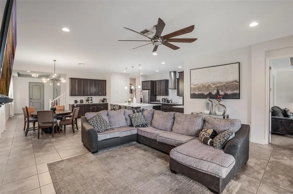 13109 Stanthorne Avenue Orlando FL 32832