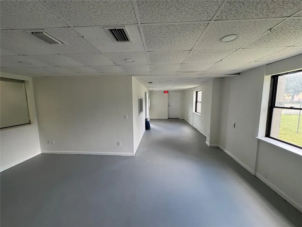 702 W Park Avenue Edgewater FL 32132