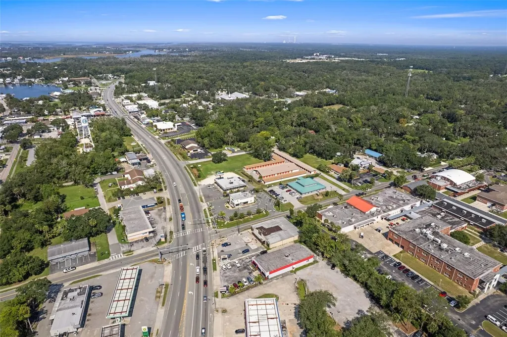 669 NE Us Highway 19 Crystal River FL 34429